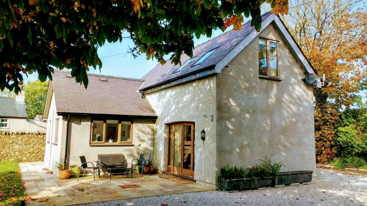 Honey Cottage Amlwch Exterior photo