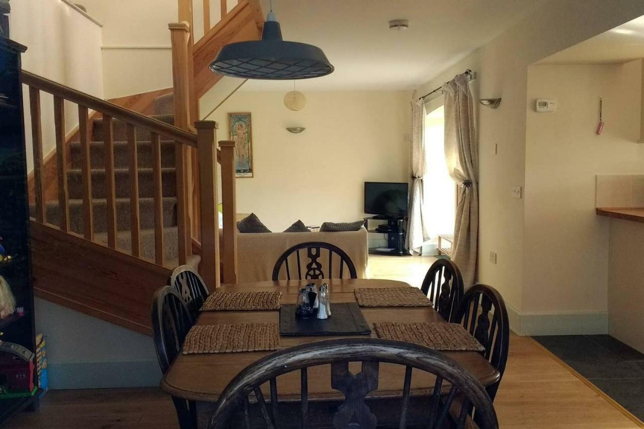 Honey Cottage Amlwch Exterior photo